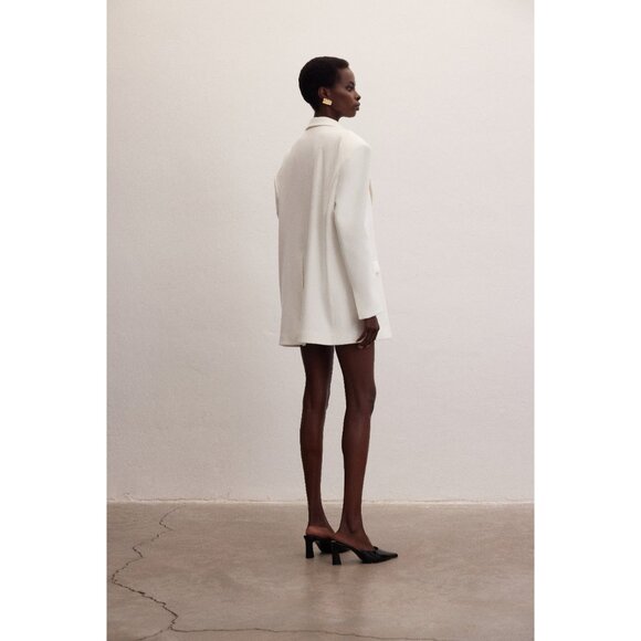 Grace Jones Structured Oversized Blazer in White - Picture 6 of 8